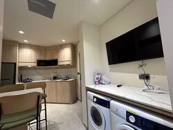 Beach Road (D7), Apartment #633787741